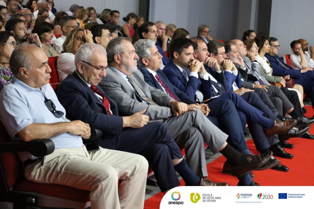 plateia que assistiu às Jornadas Pedagógicas 2025
