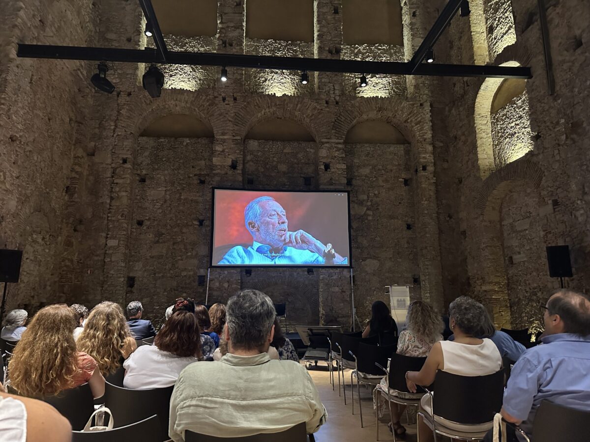 estreia da segunda parte do Documentário “Concretizar abril - O Fundo Social Europeu nas conquistas sociais, educativas e de emprego”, intitulada “Meio caminho para o futuro”