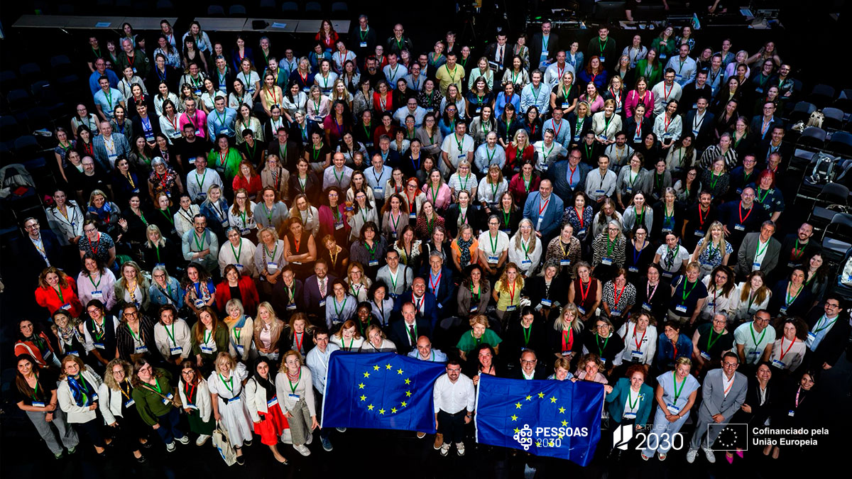 fotografia de grupo dos participantes da 8.ª Inform EU
