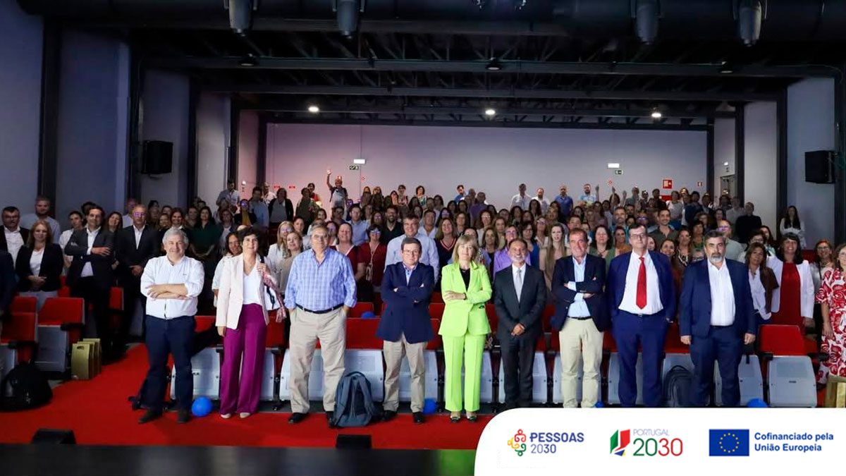 fotografia de grupo da plateia que assistiu às Jornadas Pedagógicas da ANESPO