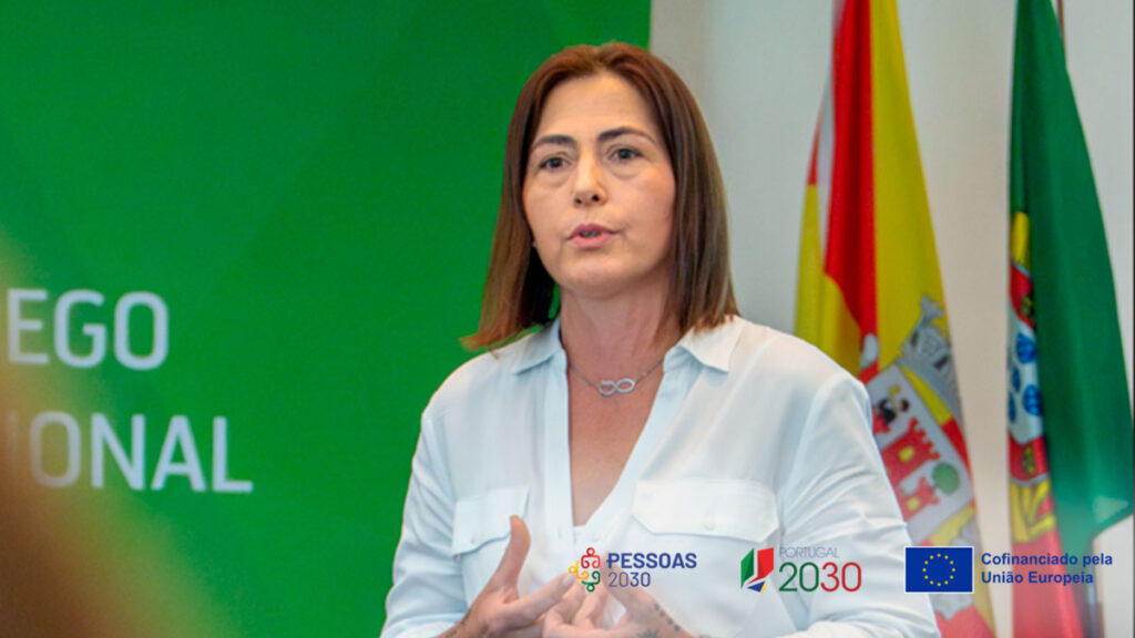mulher dá testemunho do seu percurso no Centro Qualifica