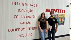 José e da Inês, dois jovens que viram o seu percurso profissional ganhar um novo rumo através dos “Estágios Profissionais” e “Apoios à Contratação”